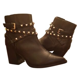 Steve Madden Cala Leather Studded Heeled Ankle Boots Women Size 7.5
